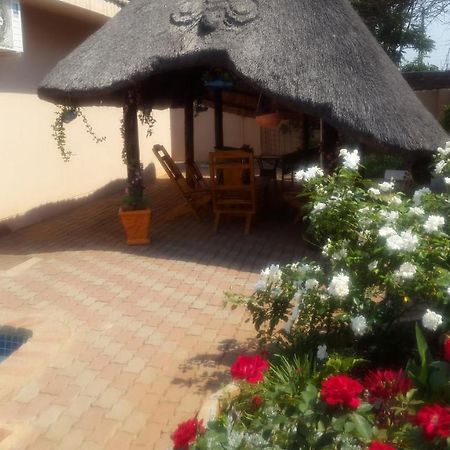 Tintech Bed & Breakfast Francistown Luaran gambar