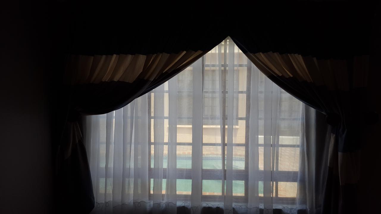 Tintech Bed & Breakfast Francistown Luaran gambar