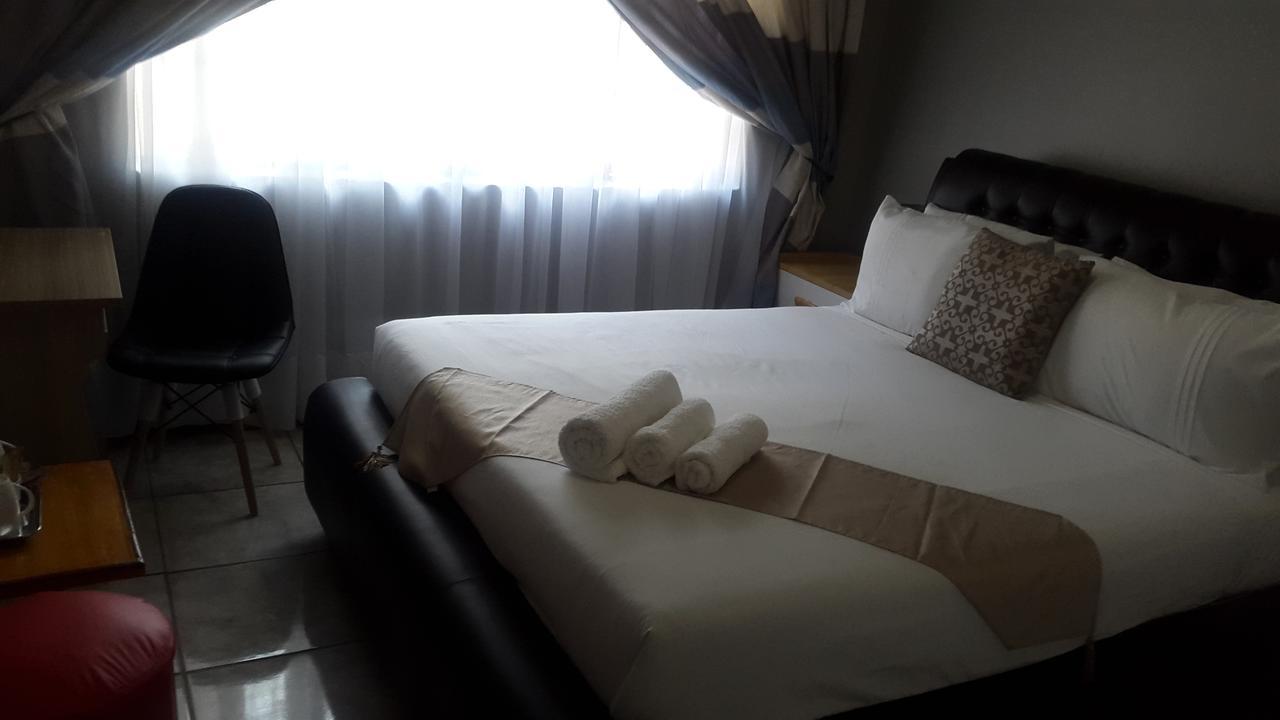 Tintech Bed & Breakfast Francistown Luaran gambar