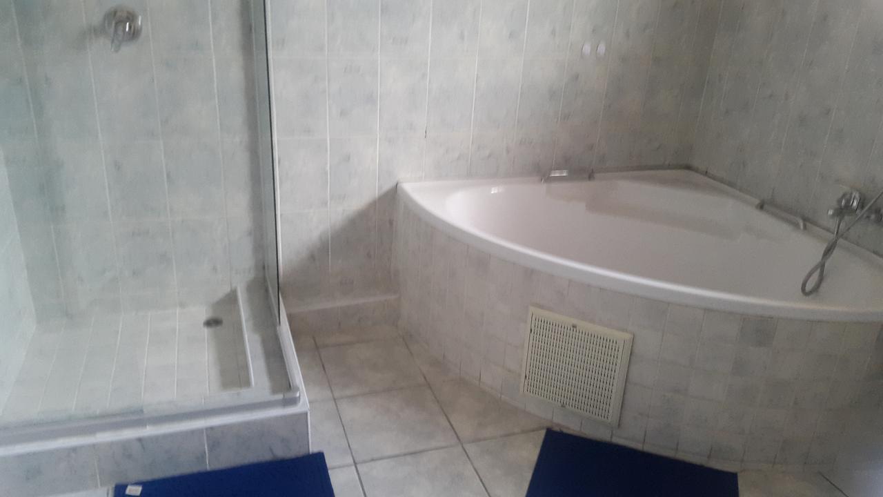 Tintech Bed & Breakfast Francistown Luaran gambar