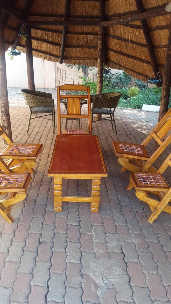Tintech Bed & Breakfast Francistown Luaran gambar